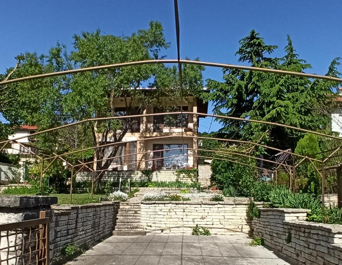 Villa Elina Balchik Luaran gambar