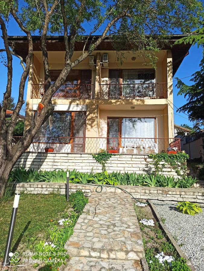 Villa Elina Balchik Luaran gambar