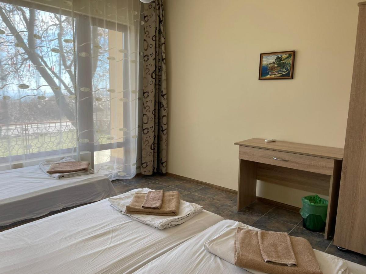 Villa Elina Balchik Luaran gambar