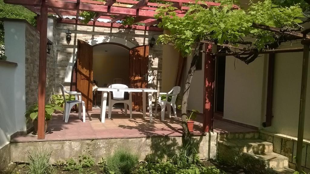 Villa Elina Balchik Luaran gambar
