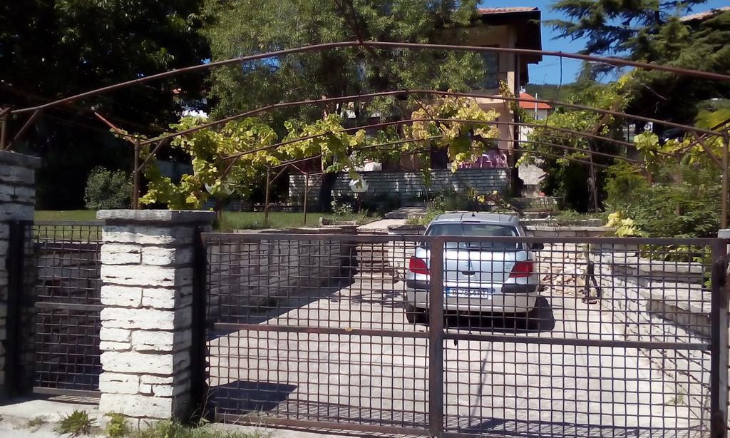 Villa Elina Balchik Luaran gambar